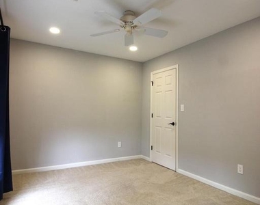 14015 Wood Rock Way - Photo Thumbnail 17