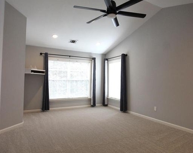 14015 Wood Rock Way - Photo Thumbnail 34
