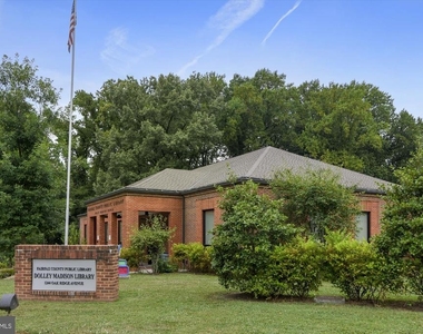 7621 Tremayne Place - Photo Thumbnail 37
