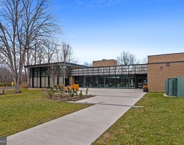 7621 Tremayne Place - Photo Thumbnail 35