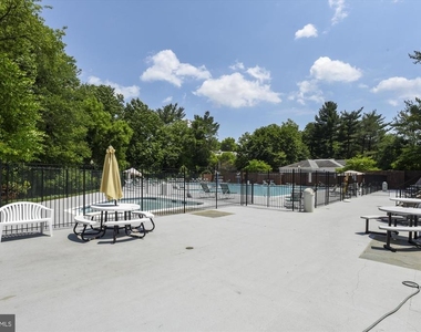 7621 Tremayne Place - Photo Thumbnail 25