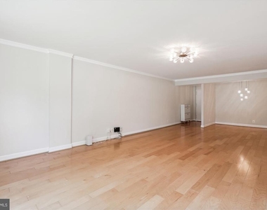 7621 Tremayne Place - Photo Thumbnail 4