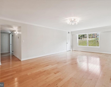 7621 Tremayne Place - Photo Thumbnail 2
