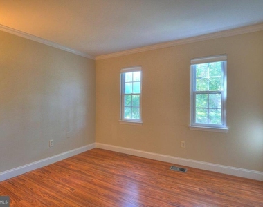 2405 Earlsgate Court - Photo Thumbnail 23