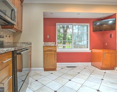 2405 Earlsgate Court - Photo Thumbnail 18