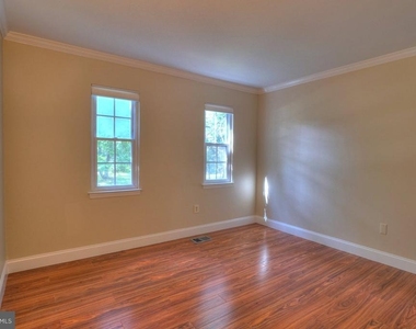2405 Earlsgate Court - Photo Thumbnail 43
