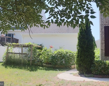 8140 Gilroy Drive - Photo Thumbnail 34