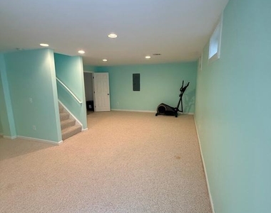 8140 Gilroy Drive - Photo Thumbnail 27