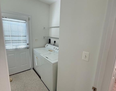8140 Gilroy Drive - Photo Thumbnail 11