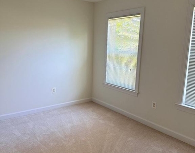 8140 Gilroy Drive - Photo Thumbnail 13