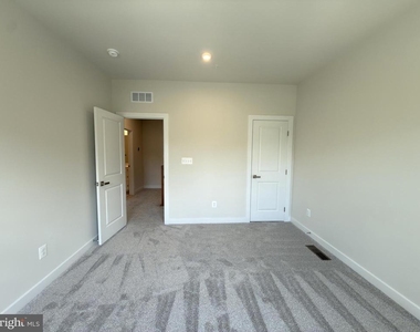 14441 Albemarle Point Place - Photo Thumbnail 30