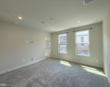 14441 Albemarle Point Place - Photo Thumbnail 23