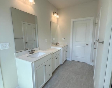 14441 Albemarle Point Place - Photo Thumbnail 24