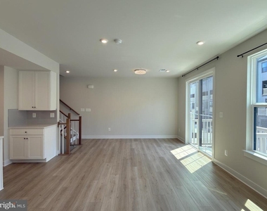 14441 Albemarle Point Place - Photo Thumbnail 9