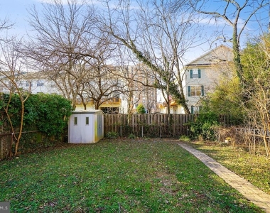 5710 Fenwick Drive - Photo Thumbnail 11