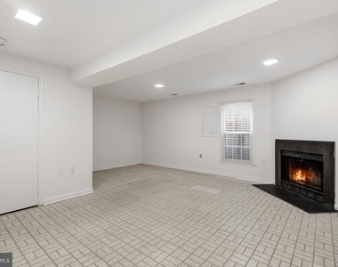 10320 Colony Park Drive - Photo Thumbnail 17