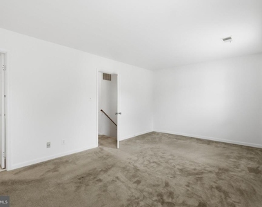 10320 Colony Park Drive - Photo Thumbnail 12