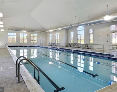 8435 Peace Lily Court - Photo Thumbnail 20