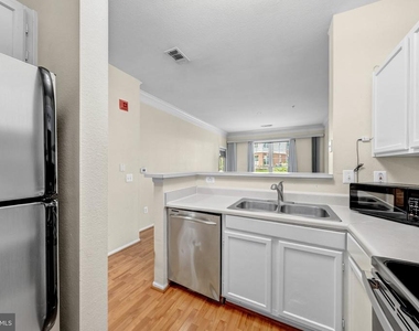 1580 Spring Gate Drive - Photo Thumbnail 28