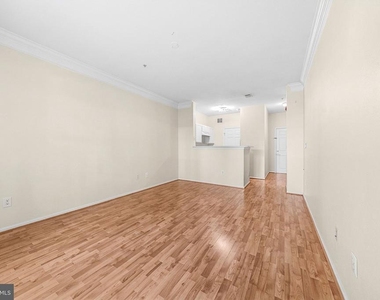 1580 Spring Gate Drive - Photo Thumbnail 21