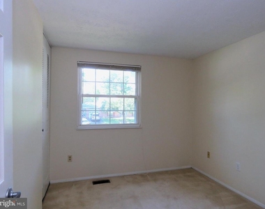 7125 Vantage Drive - Photo Thumbnail 20