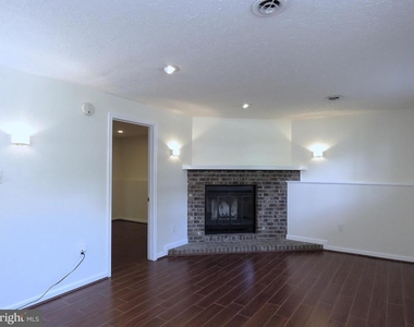 7125 Vantage Drive - Photo Thumbnail 24