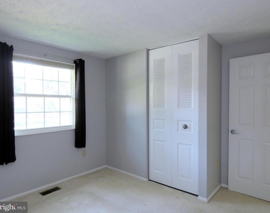 7125 Vantage Drive - Photo Thumbnail 18