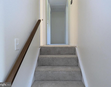 7125 Vantage Drive - Photo Thumbnail 11