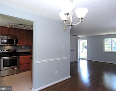 7125 Vantage Drive - Photo Thumbnail 9