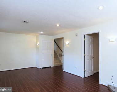 7125 Vantage Drive - Photo Thumbnail 27