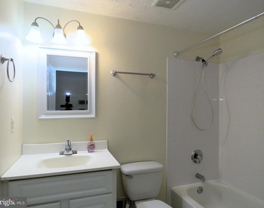 7125 Vantage Drive - Photo Thumbnail 12