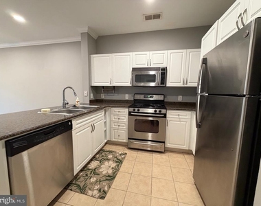 12945 Centre Park Circle - Photo Thumbnail 9