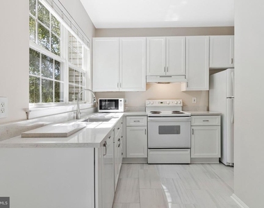 6490 Tayack Place - Photo Thumbnail 10