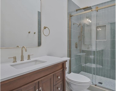 8501 Enochs Drive - Photo Thumbnail 6