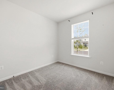 102 Curtain Fall Drive - Photo Thumbnail 25