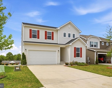 102 Curtain Fall Drive - Photo Thumbnail 4
