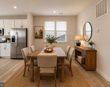 102 Curtain Fall Drive - Photo Thumbnail 13