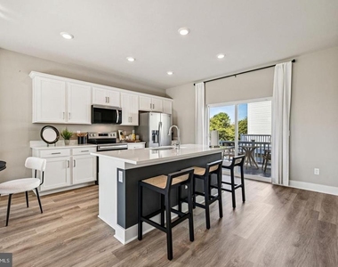 135 Willett Hollow Street - Photo Thumbnail 34