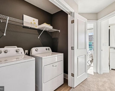 135 Willett Hollow Street - Photo Thumbnail 12