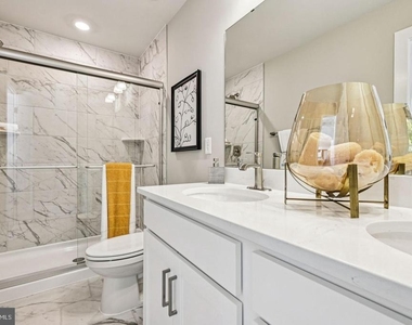 135 Willett Hollow Street - Photo Thumbnail 6
