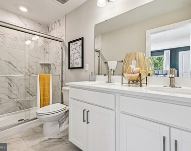 135 Willett Hollow Street - Photo Thumbnail 7