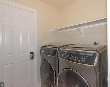 80 Brookshire Drive - Photo Thumbnail 26