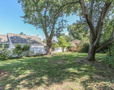 1213 Stafford Avenue - Photo Thumbnail 24
