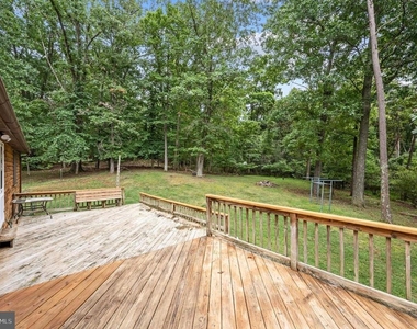 813 Leeds Manor Lane - Photo Thumbnail 30