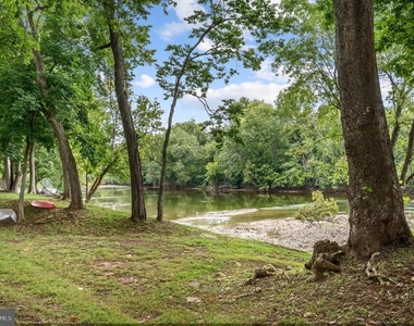 813 Leeds Manor Lane - Photo Thumbnail 33