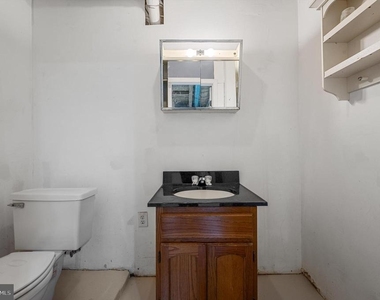 813 Leeds Manor Lane - Photo Thumbnail 27