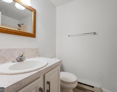 813 Leeds Manor Lane - Photo Thumbnail 13