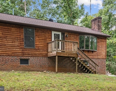 813 Leeds Manor Lane - Photo Thumbnail 2