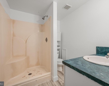 813 Leeds Manor Lane - Photo Thumbnail 18