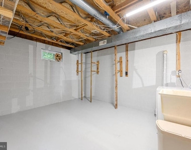 813 Leeds Manor Lane - Photo Thumbnail 23